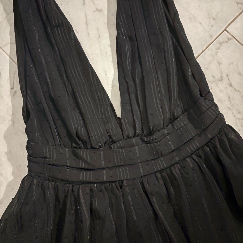 LULUS NWT V-NECK Black MINI Dress
